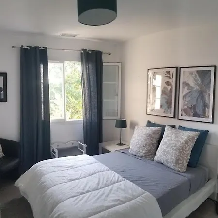 Bastide Avec Jardin Arbore, Piscine, Proche Plages Villa Cournonsec