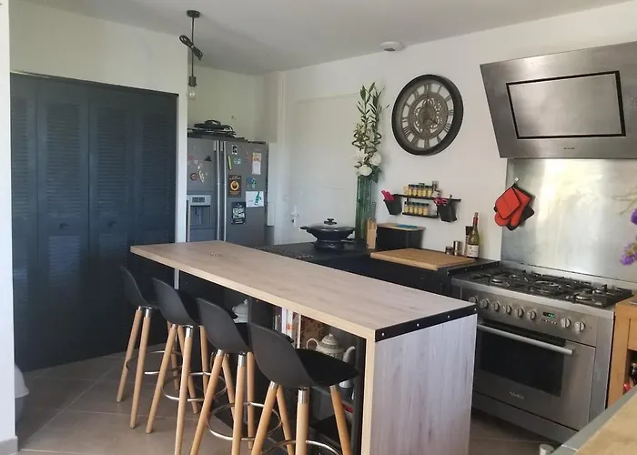 Bastide Avec Jardin Arbore, Piscine, Proche Plages Vila Cournonsec